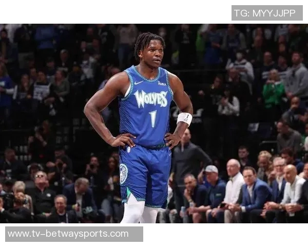 爱德华兹盛赞麦丹得分能力期待他发挥提升球队表现十倍 爱德华兹盛赞麦丹得分能力期待他发挥提升球队表现十倍