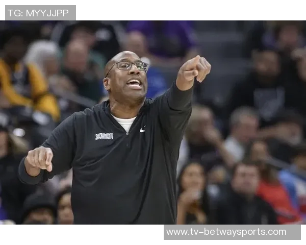 迈克布朗称赞骑士表现出色并强调球队仍有巨大提升潜力 迈克布朗称赞骑士表现出色并强调球队仍有巨大提升潜力