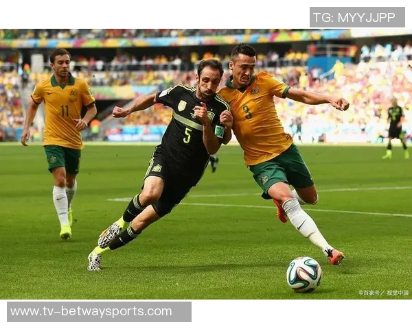 弗拉门戈门将失误送礼对手轻松进球引发全场哄笑 弗拉门戈门将失误送礼对手轻松进球引发全场哄笑